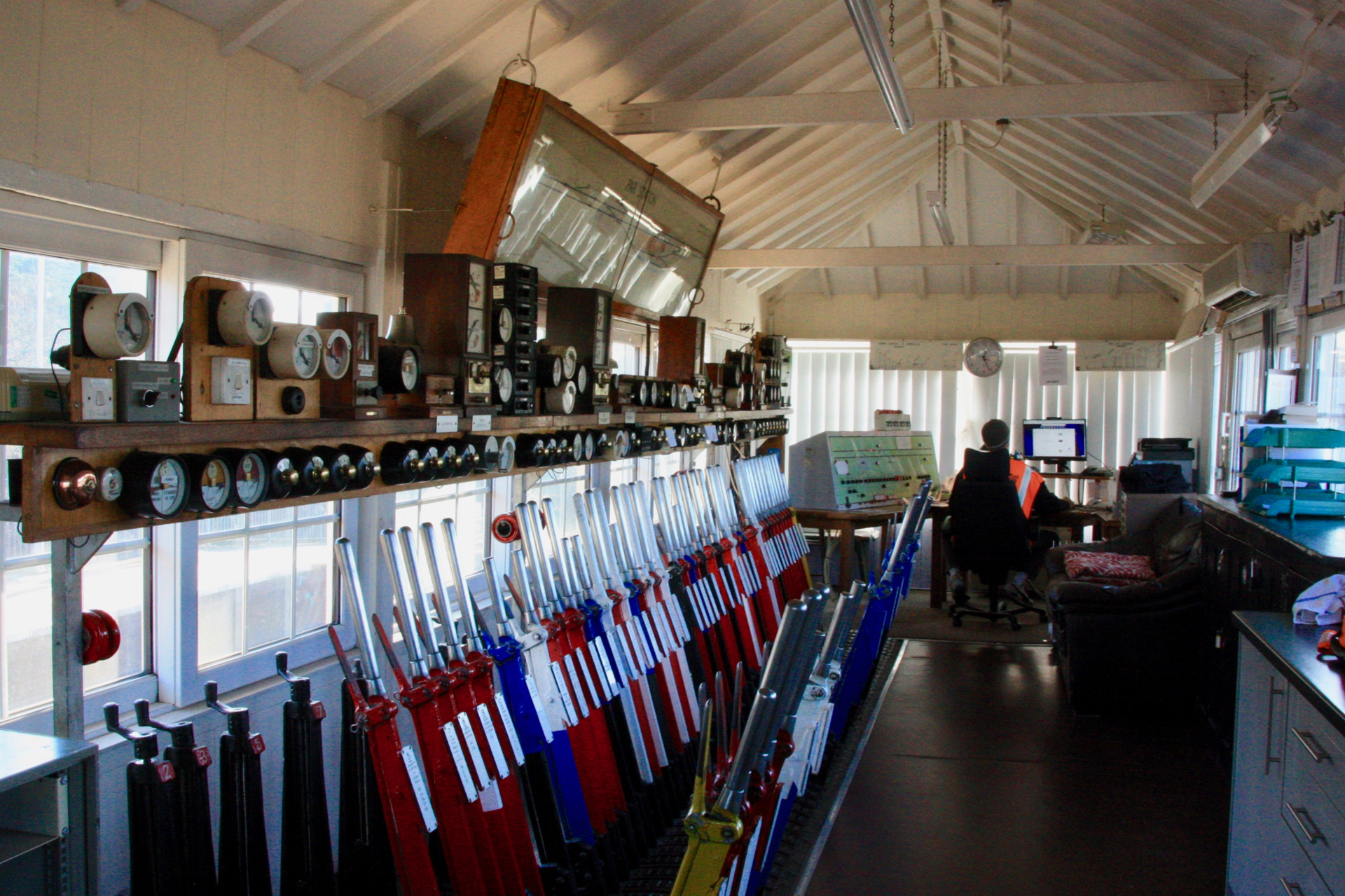 Goodbye Par Signal Box – RailwayWorld.net
